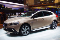 【パリモーターショー12】ボルボ V40クロスカントリー、タフなドライバーへ［詳細画像］ 画像