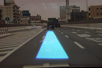 【ITS世界会議名古屋】進路をフロントガラスに投影 画像