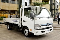 日野、国内生産が37%増…2012年度上半期 画像