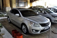 中国海馬汽車、セダン2車種市販か 画像