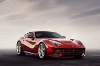 フェラーリ F12ベルリネッタ、米国第1号車はチャリティオークションに 画像