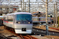 西武鉄道、忘年会シーズンの木・金曜に臨時電車増発…今年は特急も 画像