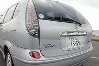 【日産『ティーノ・ハイブリッド』 Vol. 3】ハイブリッド車世界初のリチウムイオン・バッテリーを採用 画像