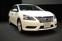 【日産 シルフィ 発売】ワイドボディ化も旧型より小回り性能アップ 画像