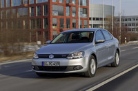 VW ジェッタ ハイブリッド、欧州投入…燃費は24.4km/リットル 画像