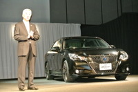 【トヨタ クラウン 新型発売】加藤副社長「日本にふさわしい高級車に仕上がった」 画像