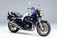 ホンダ CB750 のカラーリングを変更 画像