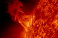 太陽観測衛星SDOがとらえたプロミネンス NASA 画像