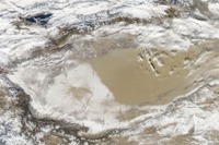 タクラマカン砂漠に降雪 画像