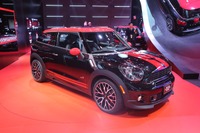 【デトロイトモーターショー13】MINI ペースマンに JCW 登場…最強の218psターボ 画像