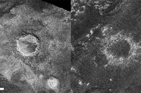 土星の月タイタンと木星の月ガニメデのクレーターを比較 画像