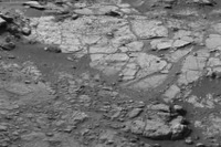 キュリオシティが火星表面にカルシウムの鉱床を発見 画像