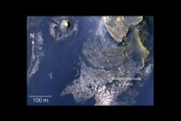 火星に水の痕跡…湖が存在か 画像