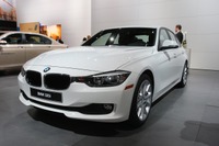 【デトロイトモーターショー13】BMW 3シリーズセダン新型に 320i、米国投入 画像