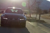 レクサス IS 新型、目標は「BMW 3シリーズを超えること」…チーフエンジニア［動画］ 画像