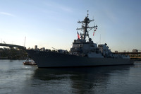 誘導ミサイル駆逐艦USSウィリアム・P.ローレンスが海中戦闘訓練(USWEX)に参加 画像