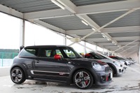 本格サーキット仕様のMINI JCW GP登場、日本導入台数は200台 画像
