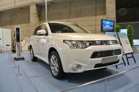 三菱アウトランダーPHEV、4500台を受注…今年度販売目標を上回る 画像
