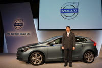【ボルボ V40 発表】1.6リッターターボ搭載のコンパクト5ドア…Cセグ本格参入へ 画像