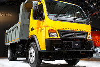 ダイムラー、インドでバーラト・ベンツブランドの中型トラック生産開始 画像