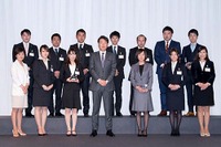 メルセデス・ベンツ日本、2012年度優秀販売店を表彰 画像