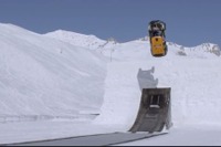 MINI クロスオーバー JCW が空中一回転、着地に成功［動画］ 画像