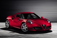 【ジュネーブモーターショー13】アルファロメオの新型スポーツカー、4C…最大出力は240psと確定 画像