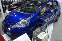 【スマートエネルギーWeek13】ホンダ、EVから電気を取り出すインバーターを展示 画像