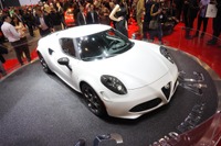 【ジュネーブモーターショー13】アルファロメオ 4C に発売記念車…世界限定1000台 画像
