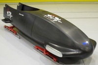 東レ、童夢カーボンマジックを買収…CFRP事業強化 画像
