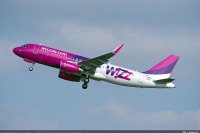 エアバス、ウクライナのLCCにシャークレット装備のA320を納入 画像