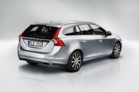 【ニューヨークモーターショー13】ボルボ、謎の新型車を北米投入へ…V60か 画像