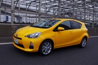 【e燃費アワード2012-2013】トヨタ アクア が 実用燃費で プリウス の牙城崩す…22.8km/リットル 画像