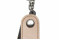 デンソー、スマートフォンと連携し、車の鍵などを探し出せる キーファインダー を発売 画像