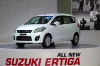 【株価】スズキが大幅続伸…円安でインド子会社のコスト改善期待も 画像