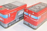 JR貨物、電気機関車を模した「缶」を発売 画像