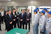 トヨタ豊田社長、東日本学園1期生と語らう 画像