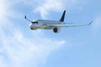 ボンバルディア、ポーター航空が最高30機のCS100航空機購入契約にサイン 画像