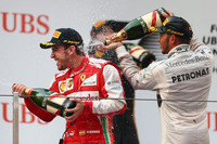 【F1 中国GP】決勝レースレポート…トップ3のつばぜり合い 画像