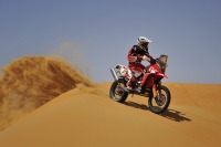 チームHRC、アブダビ・デザート・チャレンジで3位入賞…ダカールラリー2014へ始動 画像