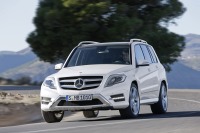 メルセデスベンツ GLK、初の4気筒ガソリンエンジン設定…欧州 画像