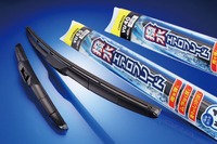 カーメイト、フラットワイパーの技術を活かした撥水機能付きユニブレードを発売 画像