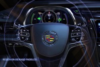 キャデラック初の市販PHV、ELR…回生ブレーキはパドルシフト操作 画像