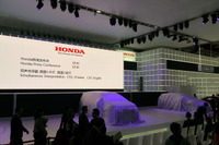 【上海モーターショー13】ホンダ中国 倉石総経理「現地合弁との連携で現地生産化を進める」 画像