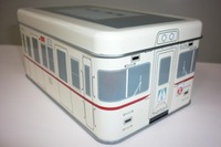 京王線5000系をデザインした「100周年記念電車缶」を発売 画像