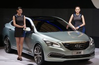 【上海モーターショー13】ヒュンダイ、中型セダンの ミストラ 初公開…年内に中国発売 画像