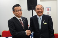 日野白井社長、13年度国内トラック需要は堅調 画像