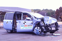 【自動車アセスメント2004】試験の誤差は最終結果に影響しない 画像