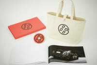 トヨタ 86 デビュー1周年を記念したプレミアム写真集発売 画像