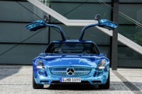 SLS AMG クーペ エレクトリックドライブ、大阪・メルセデスベンツ コネクションで特別展示…5月9日~16日 画像